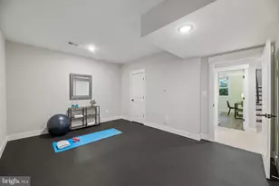 2336 N Oak St, Falls Church, VA 22046 - Photo 127