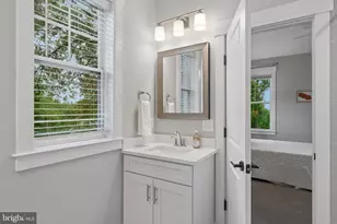 2336 N Oak St, Falls Church, VA 22046 - Photo 97