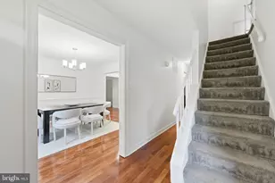 1301 Lopp Ct, Herndon, VA 20170 - Photo 9