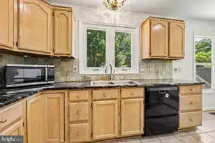 14600 Jenn Ct, Centreville, VA 20120 - Photo 21