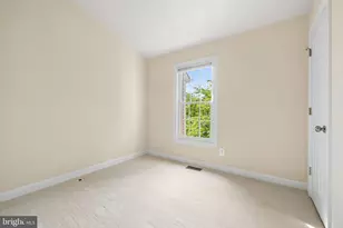 5724 Wood Creek Ln, Centreville, VA 20120 - Photo 17