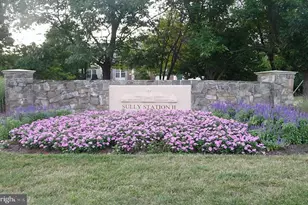 5724 Wood Creek Ln, Centreville, VA 20120 - Photo 33