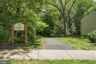 2327 Riviera Dr, Vienna, VA 22181 - Photo 35