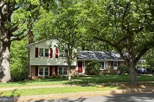 2327 Riviera Dr, Vienna, VA 22181 - Photo 1