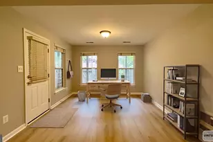 2571 Chase Wellesley Dr, Herndon, VA 20171 - Photo 9