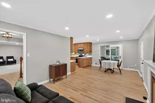 6710 Sydenstricker Rd, Springfield, VA 22152 - Photo 7