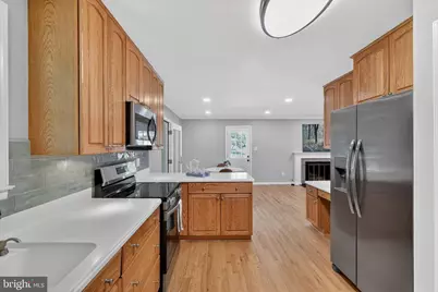 6710 Sydenstricker Road, Springfield, VA 22152 - Photo 5