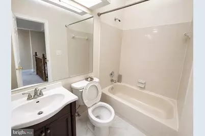 13336 Burkitts Road, Fairfax, VA 22033 - Photo 9
