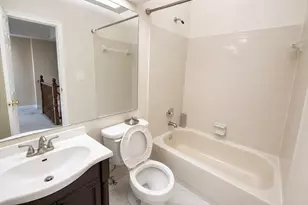 13336 Burkitts Rd, Fairfax, VA 22033 - Photo 9