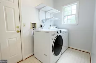 12719 Hitchcock Ct, Reston, VA 20191 - Photo 21