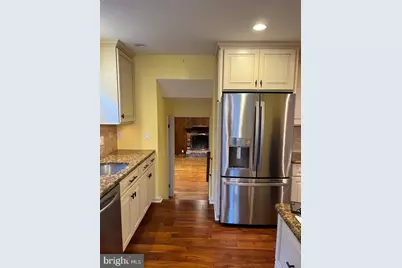 8111 Saxony Drive, Annandale, VA 22003 - Photo 9