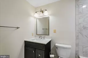 10806 Oldfield Dr, Reston, VA 20191 - Photo 27