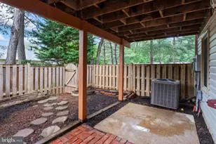 5661 Chelmsford Ct, Burke, VA 22015 - Photo 57