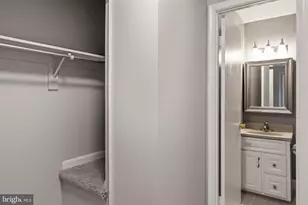 5661 Chelmsford Ct, Burke, VA 22015 - Photo 31