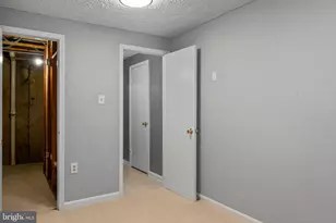 5661 Chelmsford Ct, Burke, VA 22015 - Photo 51