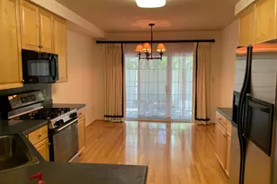1591 Leeds Castle Dr, Vienna, VA 22182 - Photo 3