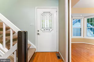 8415 Hollis Ln, Vienna, VA 22182 - Photo 9