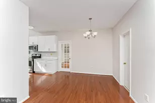 417 Madison Forest Dr, Herndon, VA 20170 - Photo 3