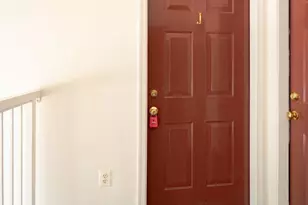 7505 Calderon Ct, Alexandria, VA 22306 - Photo 3