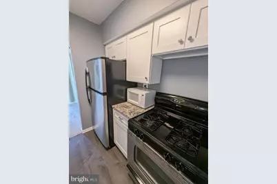 200 Locust Street SE #400, Vienna, VA 22180 - Photo 5