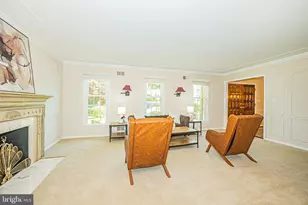 3901 Locust Ln, Alexandria, VA 22310 - Photo 7