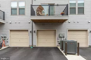 13534 Innovation Station Loop, Herndon, VA 20171 - Photo 27