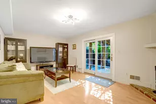 6416 Fleetside Ct, Alexandria, VA 22310 - Photo 9