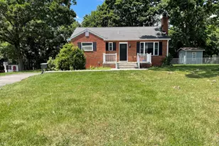 5922 Pratt St, Alexandria, VA 22310 - Photo 1