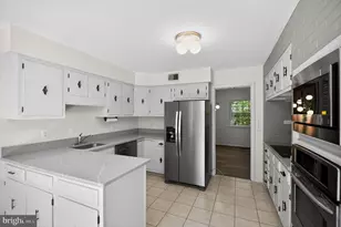 3142 Searsmont Pl, Herndon, VA 20171 - Photo 5