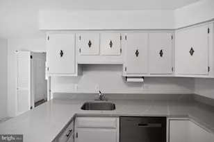 3142 Searsmont Pl, Herndon, VA 20171 - Photo 3