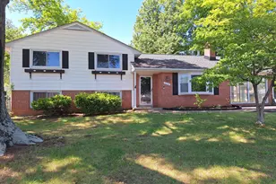 14707 Braddock Rd, Centreville, VA 20120 - Photo 1