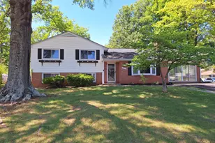 14707 Braddock Rd, Centreville, VA 20120 - Photo 3