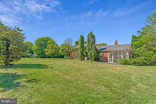 1805 Dumbarton St, McLean, VA 22101 - Photo 7