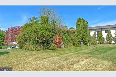 1805 Dumbarton Street, McLean, VA 22101 - Photo 5
