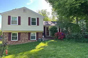 5141 Bradfield Dr, Annandale, VA 22003 - Photo 1