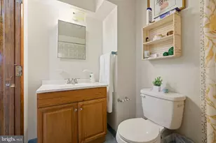 5141 Bradfield Dr, Annandale, VA 22003 - Photo 33