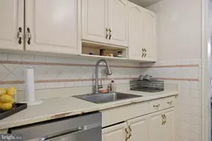 5141 Bradfield Dr, Annandale, VA 22003 - Photo 17