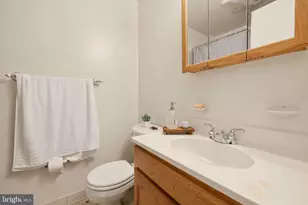5141 Bradfield Dr, Annandale, VA 22003 - Photo 39