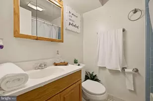 5141 Bradfield Dr, Annandale, VA 22003 - Photo 23