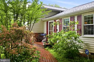 5141 Bradfield Dr, Annandale, VA 22003 - Photo 5