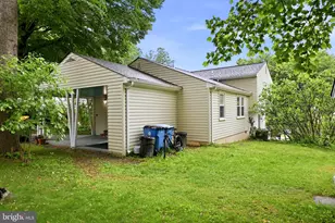 5141 Bradfield Dr, Annandale, VA 22003 - Photo 43