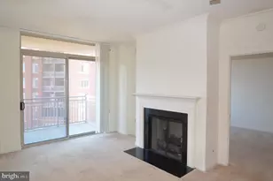4490 Market Commons Dr, Fairfax, VA 22033 - Photo 7