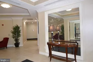 4490 Market Commons Dr, Fairfax, VA 22033 - Photo 21