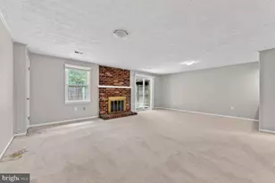 2832 Kelly Square, Vienna, VA 22181 - Photo 25
