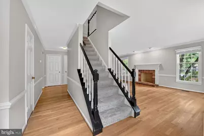 2832 Kelly Square, Vienna, VA 22181 - Photo 5