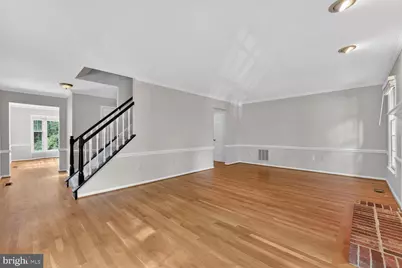 2832 Kelly Square, Vienna, VA 22181 - Photo 7