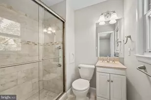 6530 Ashlawn Ct, Springfield, VA 22150 - Photo 27