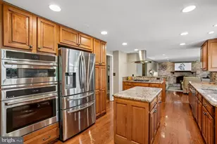 8207 Toll House Rd, Annandale, VA 22003 - Photo 23