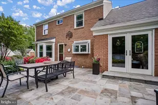 8207 Toll House Rd, Annandale, VA 22003 - Photo 11