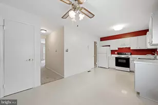 9937 Whitewater Dr, Burke, VA 22015 - Photo 11